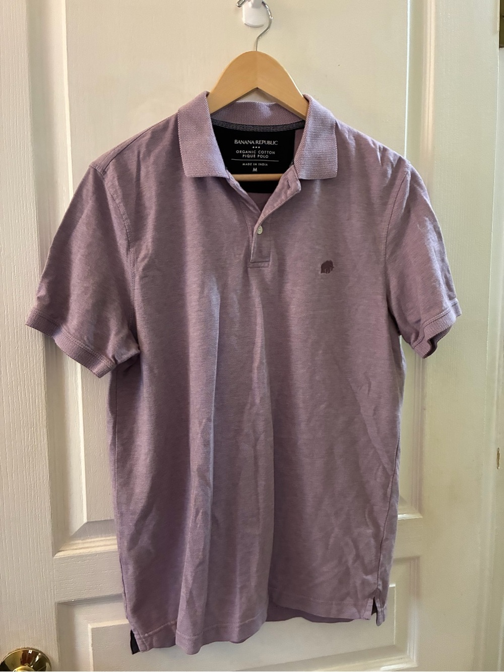 Banana Republic Men's Lavender-Purple Polo Shirt.Size M
